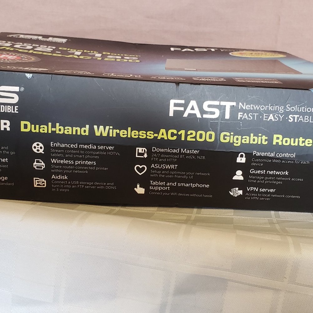 Router, ASUS - RT-AC56R Gigabit Router, 802.11ac, Wireless-AC 1200 - Picture 4 of 10